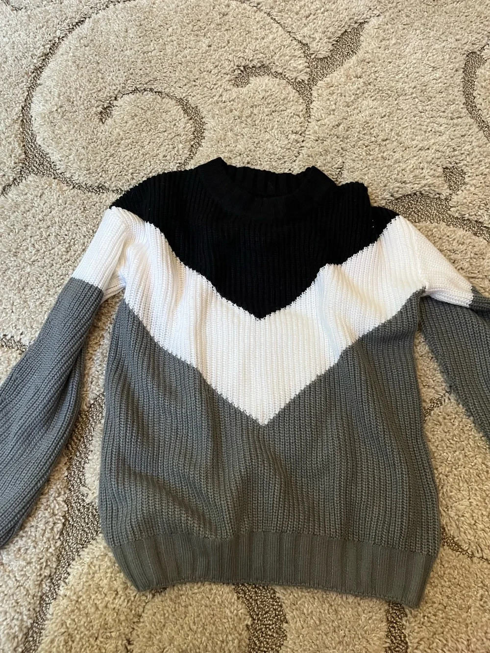 COLORBLOCK Black White & Gray Chevron Knit Winter Sweater M NWOT